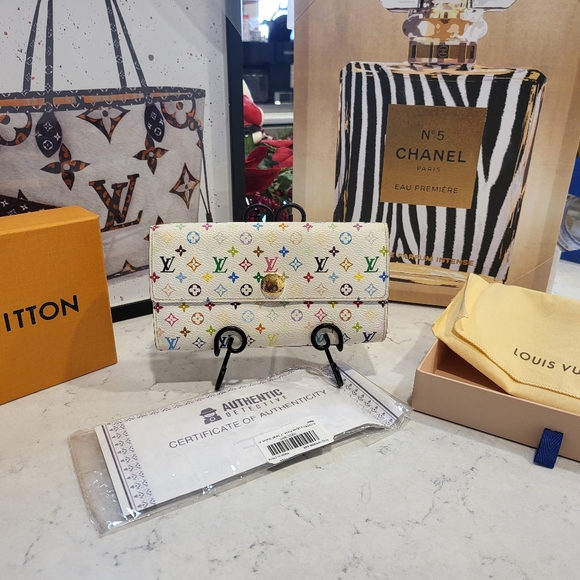 Louis Vuitton Murakami Wallet - Picture 1 of 12